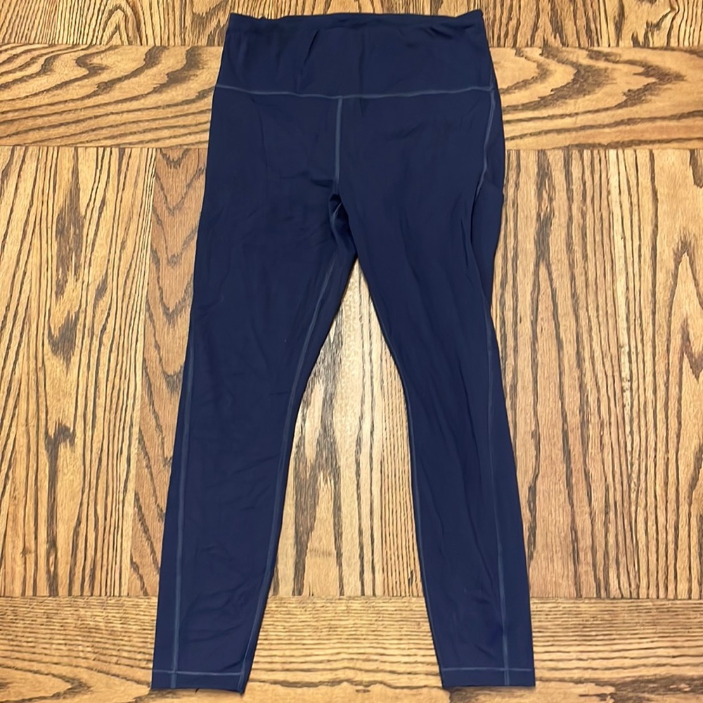 Athleta stash pocket 7/8 tight - navy blue